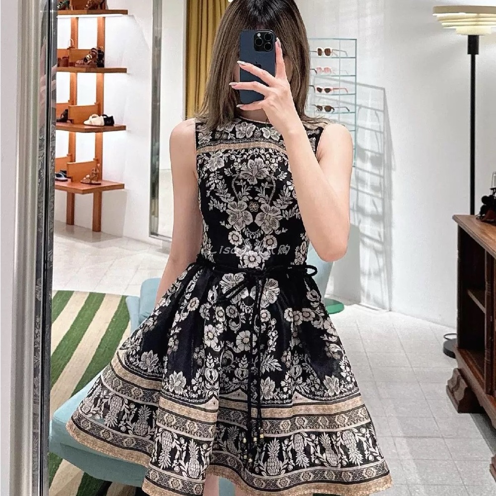 Sleeveless Black Floral Border-Print Dress - Picture 8 of 12